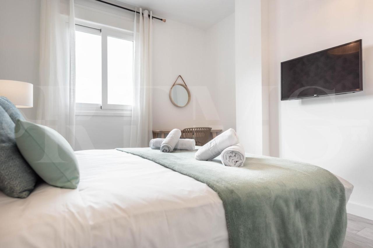 Stylish Apartments With Balcony & Parking Near The Beach By Rems Málaga Exterior foto
