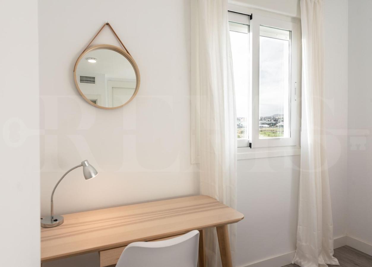 Stylish Apartments With Balcony & Parking Near The Beach By Rems Málaga Exterior foto
