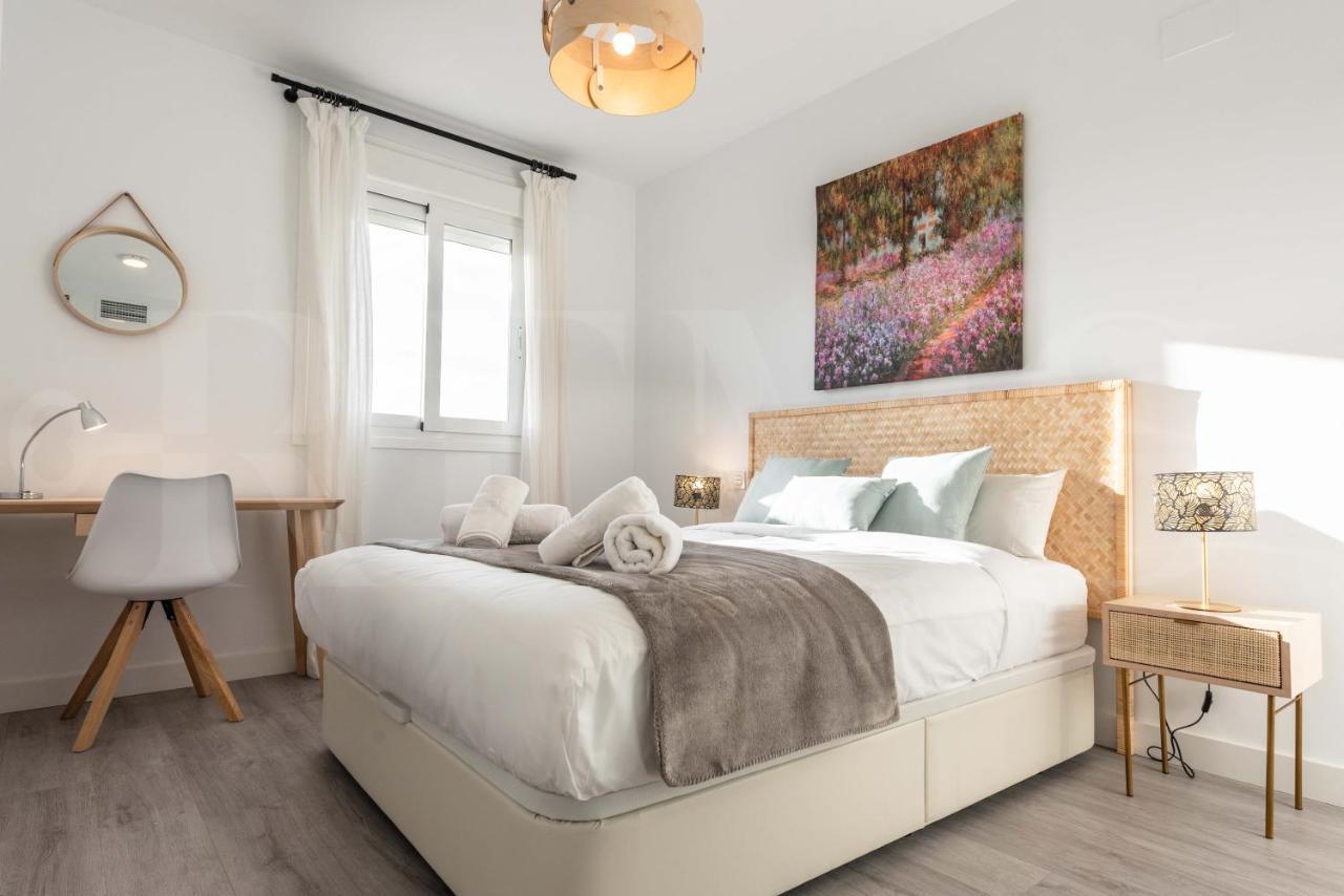Stylish Apartments With Balcony & Parking Near The Beach By Rems Málaga Exterior foto